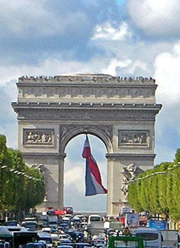 Arc de Triomphe / Champs Elysées.  Copyright 2006 by Cold Spring Press.  All rights reserved.