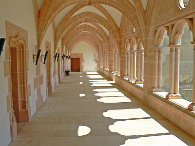 Abbey de Cîteaux cloister.  Wikipedia.