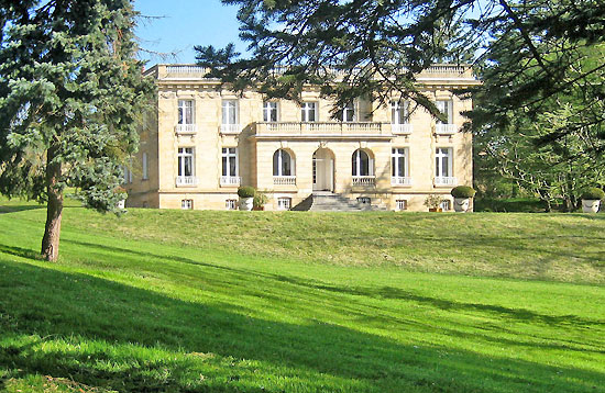 Neo-Classical Château in the Allier