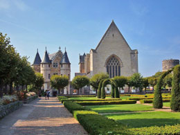 Sainte Chapelle at Chateau d'Angers.  Wikimedia Commons