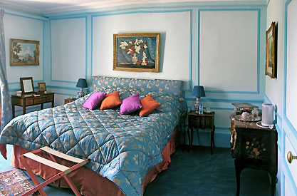Chambre Bleue. Photo copyright Count and Countess de Vanssay.  All rights reserved.