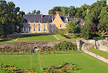 Chteau de la Barre.  Photo copyright Count and Countess de Vanssay.  All rights reserved.