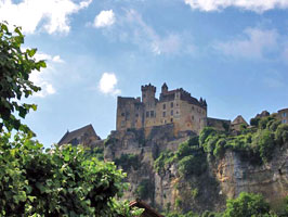 Beynac-et-Cazenac from their web site