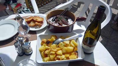 Coq au Vin.  Photo copyrighted by Sue Boxell.  All rights reserved.