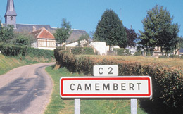 Entering Camembert.  Photo credit: http://www.normandie-tourisme.fr