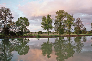 Canal Latral  la Loire at Sunset. 2009-2011 Cold Spring Press   All Rights Reserved