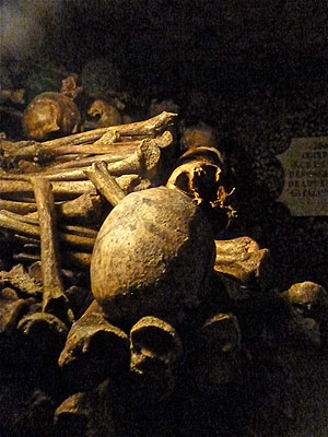 Paris' Catacombs.  Photo by Jeff Berner  2011.  All rights reserved.