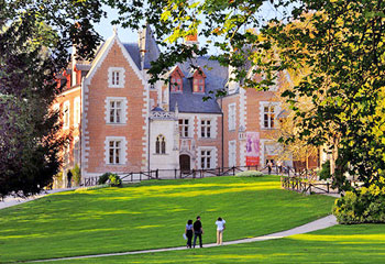 Château du Clos Lucé courtesy Château du Clos Lucé web site