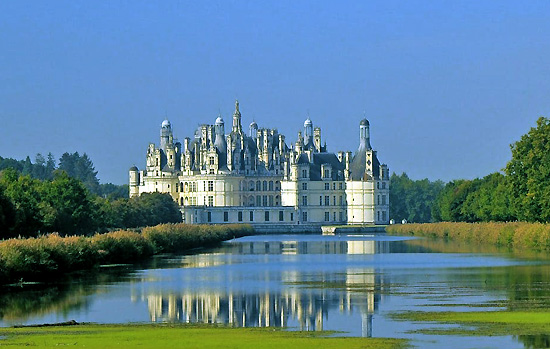 Château de Chambord.  Wikipedia.