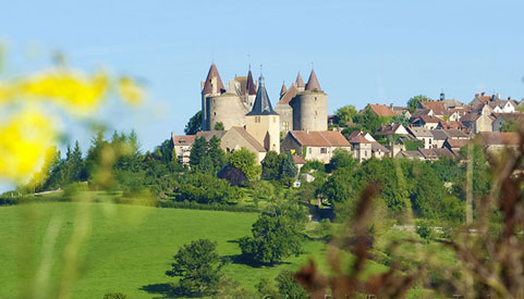 Châteauneuf-en-Auxois.  Burgundy Tourism site