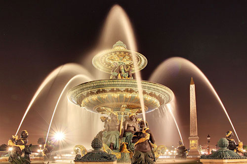 Fontaine des Fleuves.  Wikipedia