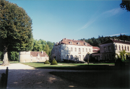 l'Abbaye de Fontenay © Cold Spring Press 2005