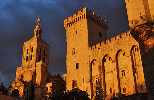 le Palais des Papes late afternoon.  J.P. Campomar - Ville d'Avignon