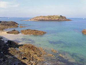 Grand Bé island St-Malo.  Wikipedia