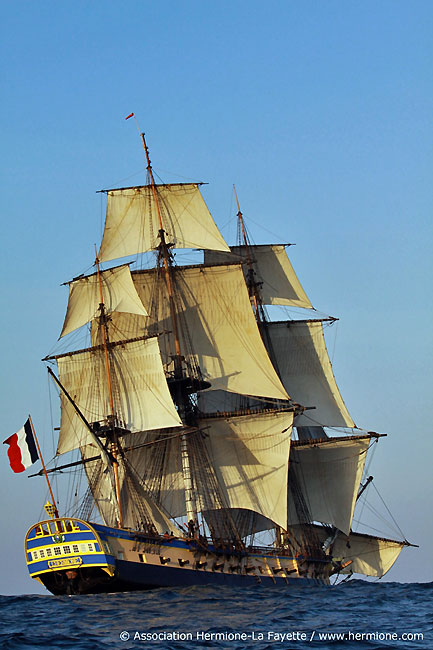 l'Hermione sets sail for America! Courtesy www.hermione.com