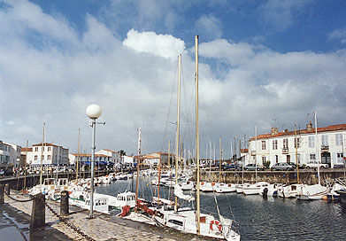 Lovely port and town of St-Martin de R, Copyright Cold Spring Press. All rights reserved.
