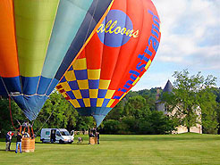 Ho air balloon ride at Château de St-Martory