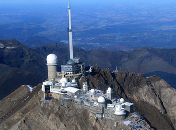 Observatoire des Laquets atop Pic de Bigorre.  Bigorre.org