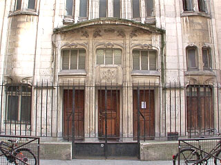 The Guimard Synagogue.  Photo credit: http://www.netprof.fr.
