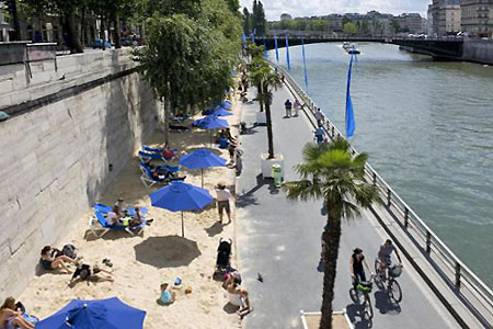 Paris Plage 2012.   Photo credit Mairie de Paris / Sophie Robichon