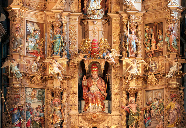 Altarpiece L'Eglise St-Pierre de Prades.  Courtesy Office of Tourism.