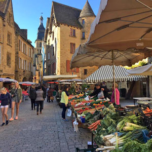 Sarlat Market.  Copyright Kim Defforge.  All rights reserved.