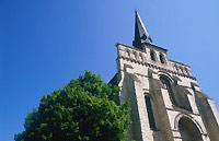 Eglise St-Pierre, photo courtesy Saumur Tourist Office web site