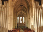 Eglise St-Nicolas, photo courtesy Saumur Tourist Office web site