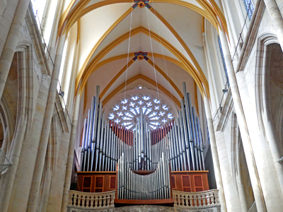 St Etienne Toul organ.  Copyright Cold Spring Press.  All rights reserved.